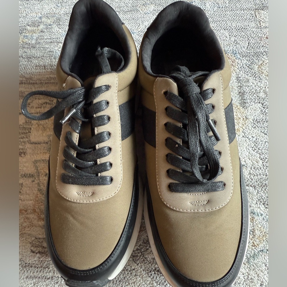Dolce Vita Women's Bettie Sneaker Olive Taupe Black White Chunky Sole Size 10 - Picture 2 of 8